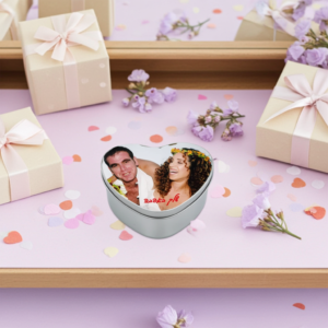 קופסת מתכת לב